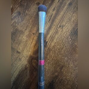 RARE Vintage | MAC Cosmetics Professional Makeup Brushes | 227  Large Fluff